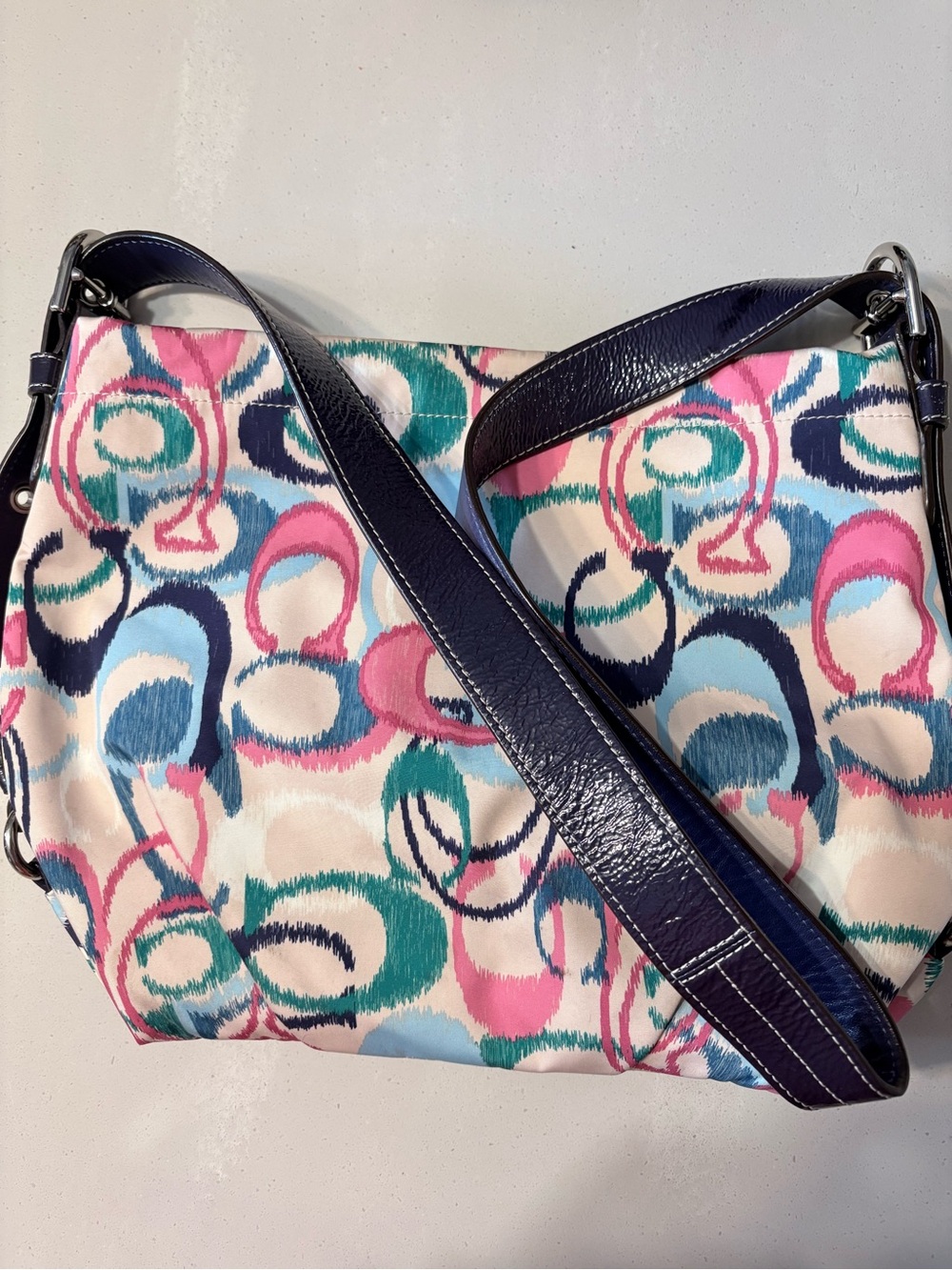 Coach signature Poppy Ikat Scribble Logo Shoulder Bag / Crossbody 2013